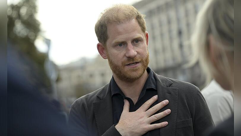 Beim Besuch in der Ukraine vergangene Woche spricht Prinz Harry auch über die Beziehung zu seiner Familie.