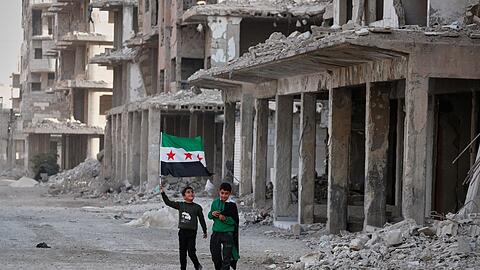 In vielen St&auml;dten Syriens liegen immer noch ganze Viertel in Tr&uuml;mmern. (Archivbild)