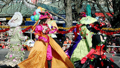 Beliebt: der Fasching am Viktualienmarkt.