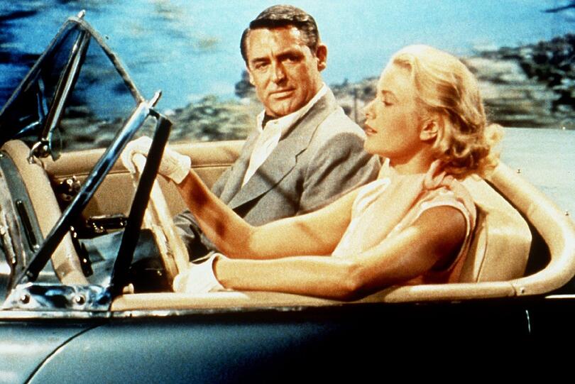 Grace Kelly, Oscar-Preisträgerin und Fürstin von Monaco, kam auf einer kurvigen Strecke mit ihr Wagen von der Fahrbahn ab und stürzte 40 Meter in die Tiefe. Sie starb am 14. September 1982 im Krankenhaus, nachdem ihre Angehörigen ihr Einverständnis gegeben hatten, die lebenserhaltenden Geräte abzuschalten.