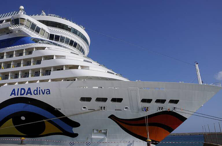 Die Aida-Diva wurde vor der israelischen Küste von Raketenteilen getroffen. Jetzt ist das Schiff auf dem Weg nach Kreta.