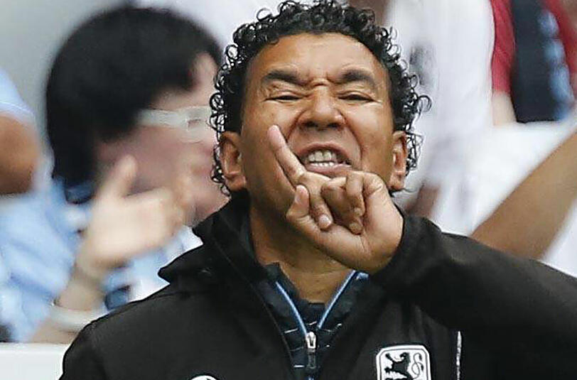 Schaffte sich mal wieder Luft und machte dann seine Spieler rund. Löwen-Trainer Ricardo Moniz schrie: "Es kotzt mich an."