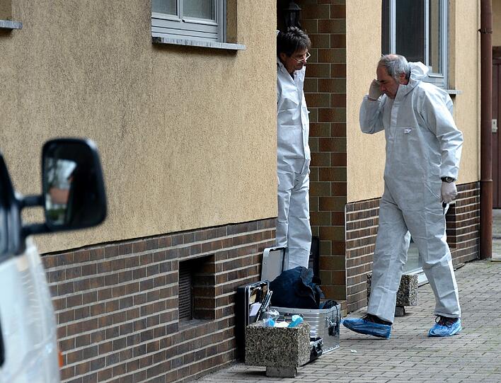 Kurz vor der Zwangsräumung seiner Wohnung soll
ein Mieter in Rastatt den Eigentümer eines Mehrfamilienhauses
erschossen haben.
