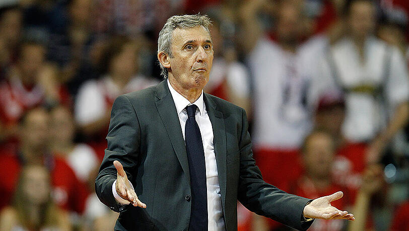 Bayern-Coach Svetislav Pesic wird bei der EM 2015 nicht die deutsche Nationalmannschaft betreuen. Bayern-Coach Svetislav Pesic wird bei der EM 2015 nicht die deutsche Nationalmannschaft betreuen.
