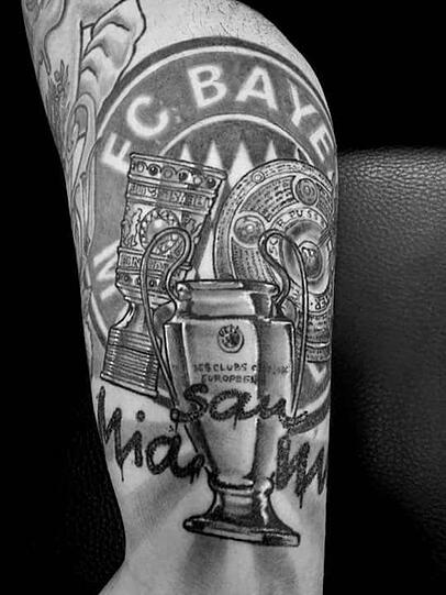 Fan-Liebe, die unter die Haut geht! Die besten FC-Bayern-Tattoos der AZ-Leser...