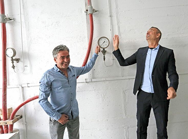 Die beiden wollen möglichst viel vom alten Industrie-Charme beahren.