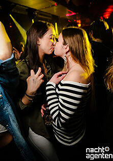 Klicken Sie sich durch die Partybilder aus den Münchner Clubs von Samstagabend. Finden Sie sich wieder?