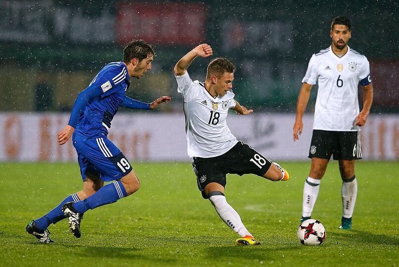 Joshua Kimmich - Note 3: Siehe Hummels.