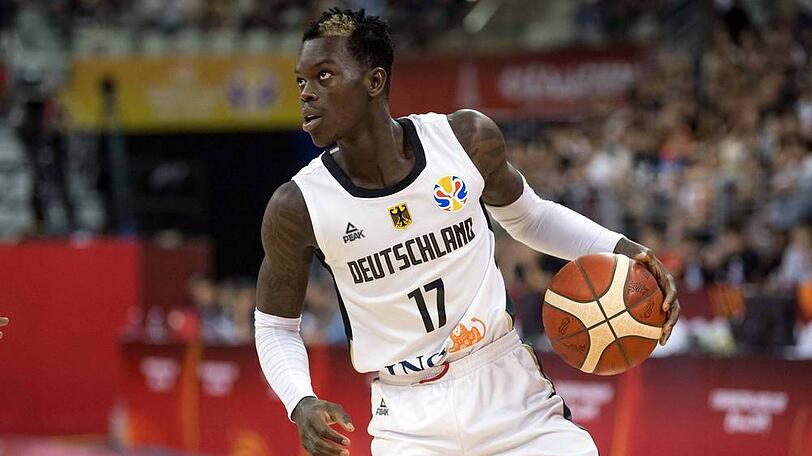 Dem Basketballer Dennis Schröder wurden Gegenstände und Bargeld im Wert von rund 500.000 Euro gestohlen