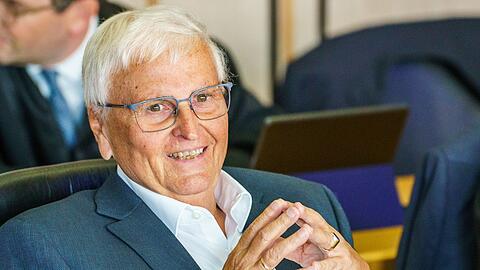 Der DFB geht gerichtlich gegen den Ex-Präsidenten Theo Zwanziger vor.