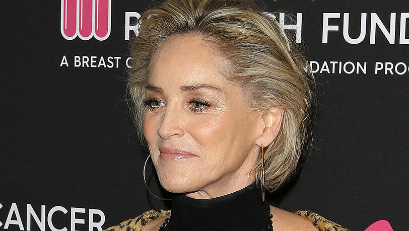 Sharon Stone bei einem Auftritt in Beverly Hills Sharon Stone bei einem Auftritt in Beverly Hills