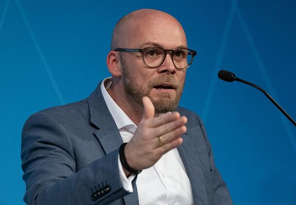 "Will ich mich damit nicht länger als Nutzer gemein machen": Bayerns Digitalminister Fabian Mehring. "Will ich mich damit nicht länger als Nutzer gemein machen": Bayerns Digitalminister Fabian Mehring.