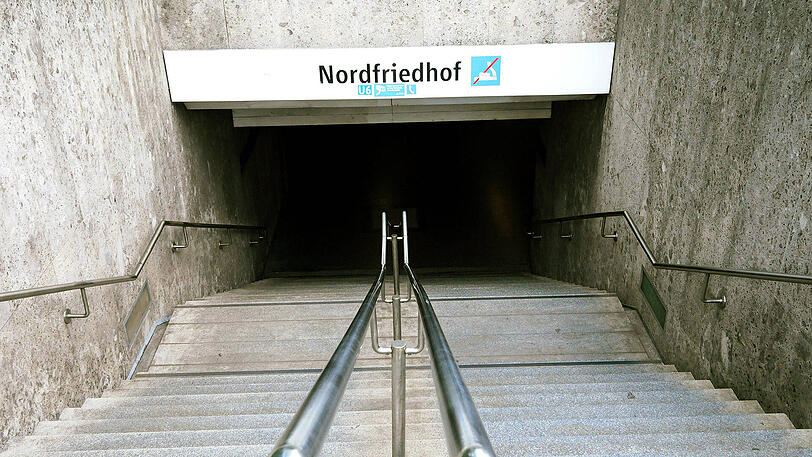 Der U-Bahnhof Nordfriedhof - hier machten von Samstag auf Sonntag rund 40 Jugendliche Radau.