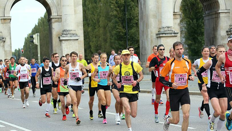 Am Sonntag laufen sie wieder: Der München Marathon zieht sich durch die ganze Stadt. Am Sonntag laufen sie wieder: Der München Marathon zieht sich durch die ganze Stadt.