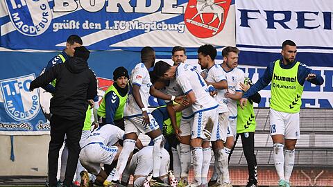 Magdeburg jubelt - der FC St. Pauli hingegen verliert erstmals in dieser Saison ein Ligaspiel.