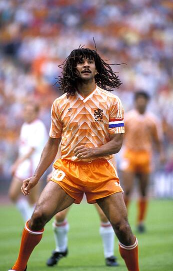 Auch Ruud Gullit steht Pate für einen brasilianischen Fußballer...