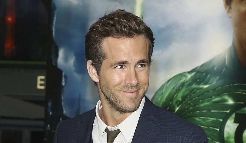 2011 spielte Ryan Reynolds "Green Lantern" - der dürfte für die Neuverfilmung allerdings nicht mehr zur Verfügung stehen. Er ist inzwischen als Comic-Held "Deadpool" für die Konkurrenz erfolgreich.