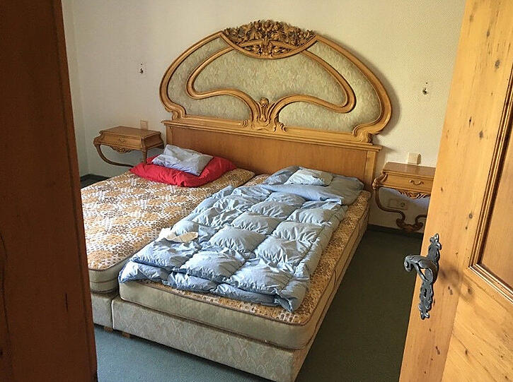 Das Inventar des ehemaligen Luxus-Hotels in Bad Wiessee wird versteigert.