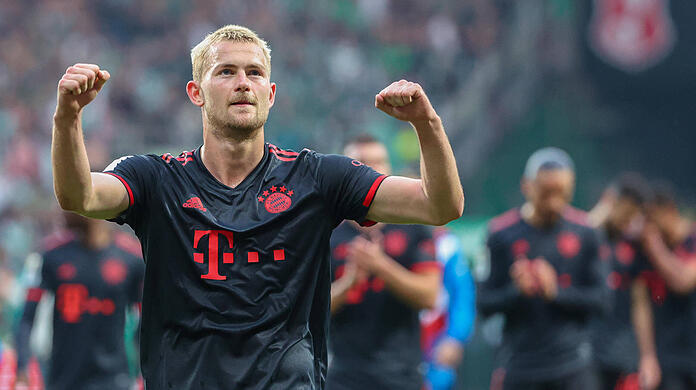 War nach dem 2:1-Sieg der Bayern in Bremen überglücklich: Matthijs de Ligt.