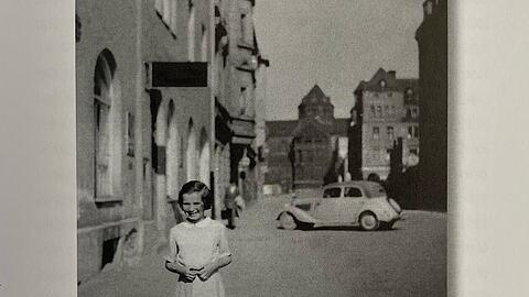 „Nachkriegskind Heidi in der Kreittmayrstraße“: ein Foto aus dem Buch „München – Da schau her!“