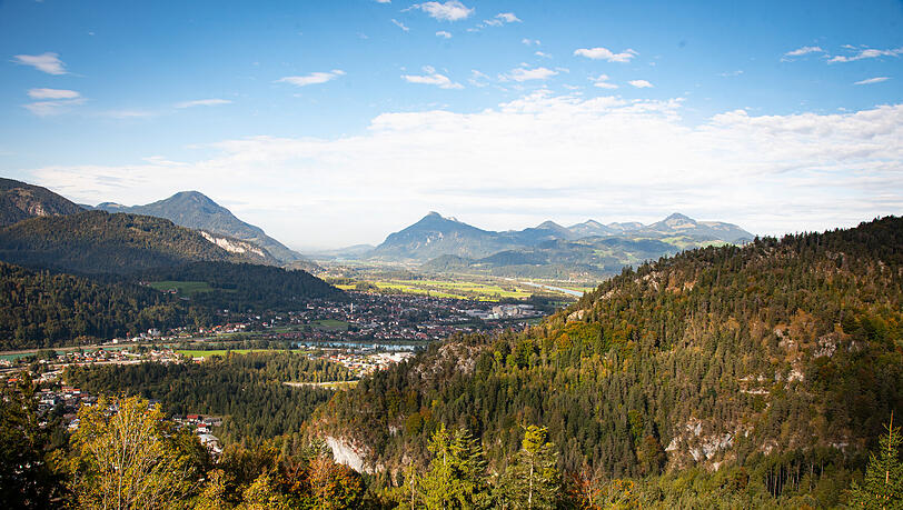 Im Herbst zeigt sich das Kufsteinerland in besonderer Pracht. Rad- oder Wanderwege – traumhaft schöne Ausblicke gibt es an ganz vielen Orten. Im Herbst zeigt sich das Kufsteinerland in besonderer Pracht. Rad- oder Wanderwege – traumhaft schöne Ausblicke gibt es an ganz vielen Orten.