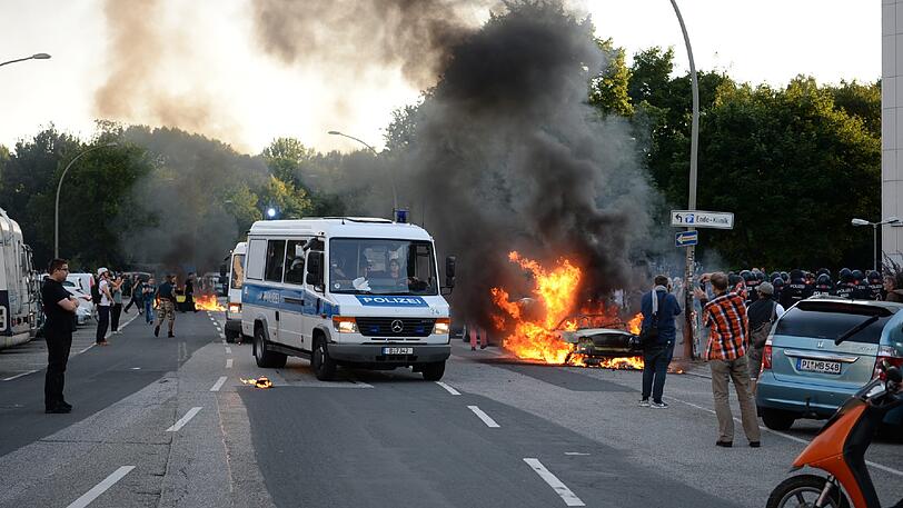 Auseinandersetzungen zwischen Polizei und Demonstranten: Die Lage in Hamburg eskalierte am Donnerstag.