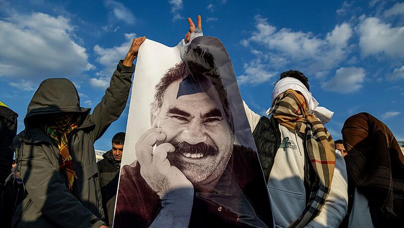 PKK-Chef Öcalan ruft Kämpfer zur Niederlegung von Waffen auf