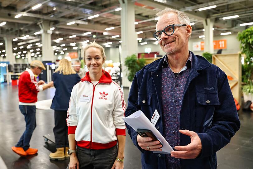 Stefan Schwarzbach (r) w&uuml;rdigt Dahlmeier mit starken Worten. (Archivbild)