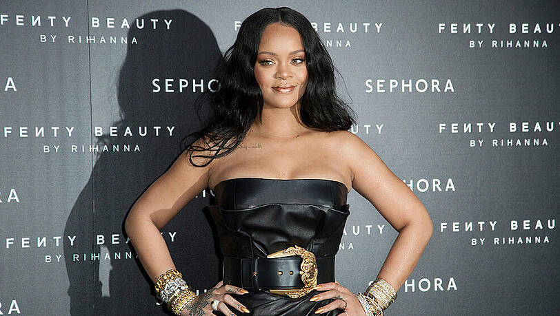 Mit Beauty-Produkten und Mode verdient Rihanna viel mehr Geld als mit ihrer Musik Mit Beauty-Produkten und Mode verdient Rihanna viel mehr Geld als mit ihrer Musik