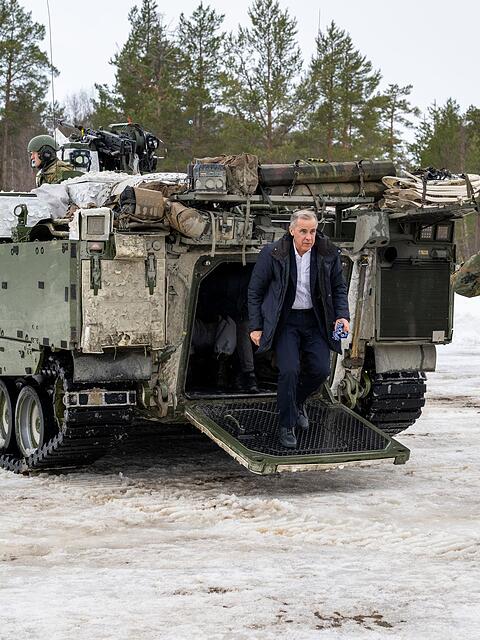 Kanzler Merz und Kanadas Premier gemeinsam bei der &Uuml;bung "Cold Response".