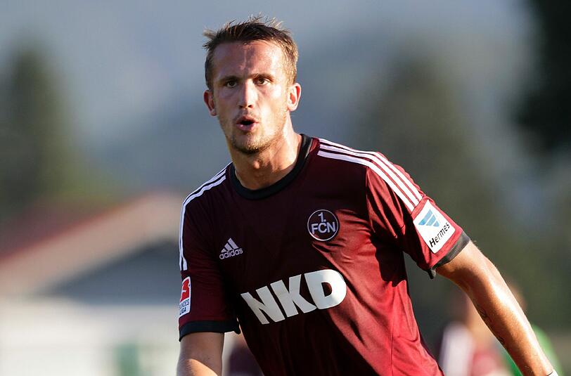 Der Tscheche Tomas Pekhart soll den verletzten Daniel Ginczek im Sturm vertreten.