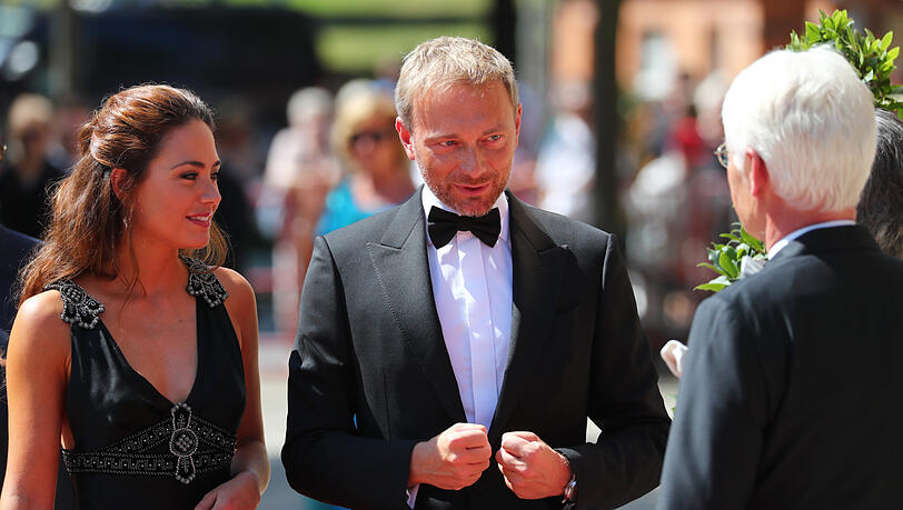 Christian Lindner mit seiner Freundin Franca Lehfeldt. Christian Lindner mit seiner Freundin Franca Lehfeldt.