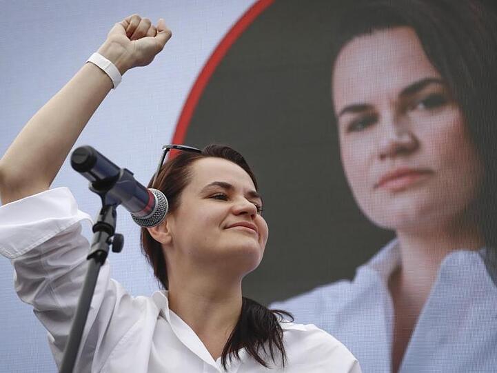 Swetlana Tichanowskaja kandidiert bei der Präsidentenwahl in Belarus.