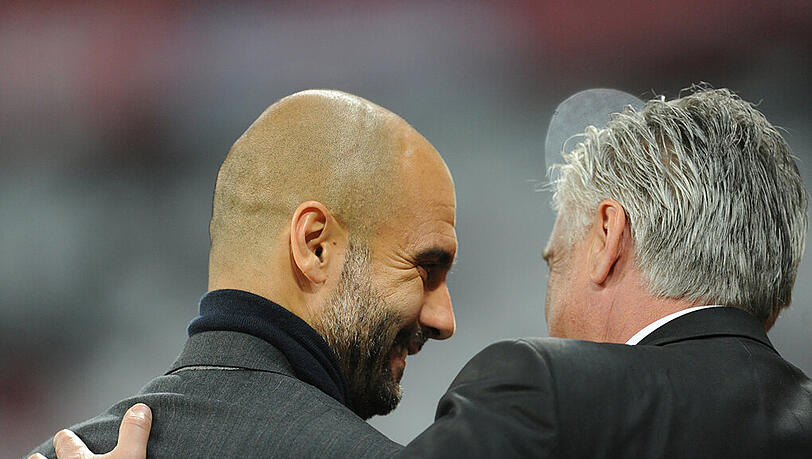 Pep Guardiola (l.) und Carlo Ancelotti: Umarmt hier der aktuelle Bayern-Trainer bereits seinen Nachfolger?