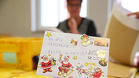 Der Brief eines Kindes an das Christkind im Weihnachtspostamt in Himmelstadt.