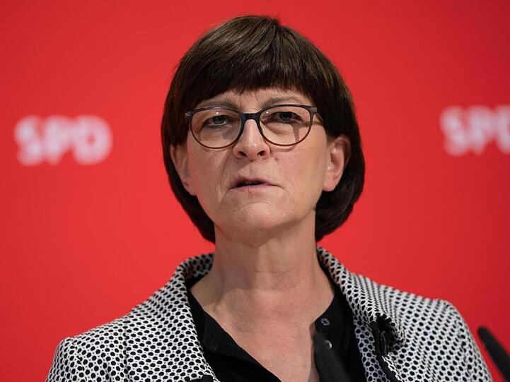 Saskia Esken am Montag während einer Pressekonferenz in der SPD-Zentrale in Berlin.