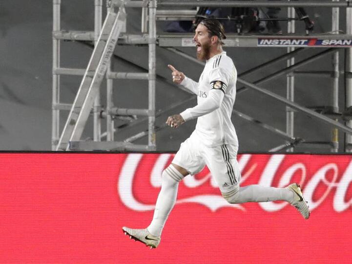 Sergio Ramos von Real Madrid jubelt über seinen Treffer zum 1:0.