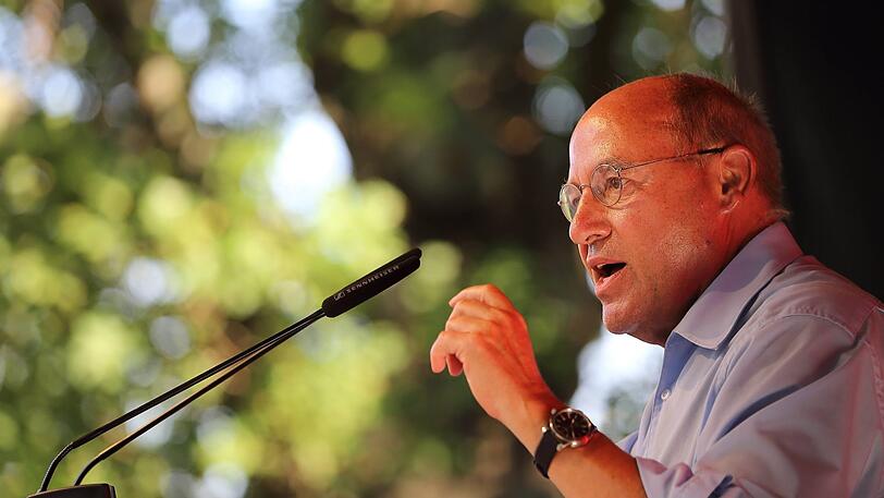 Lautsprecher: In Sachen Rhetorik macht dem Politiker und Union-Berlin-Fan Gregor Gysi kaum jemand etwas vor.