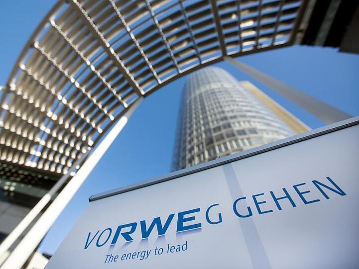 RWE will künftig pro Jahr 1,5 Milliarden Euro in den Ausbau der erneuerbaren Energien investieren.
