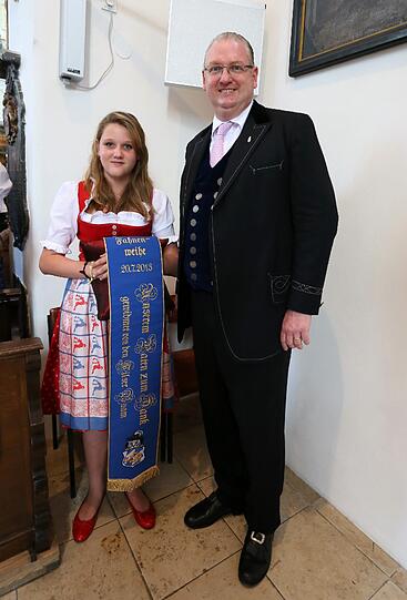Filser-Fahnenweihe in der Heilig-Kreuz-Kirche in Forstenried. Die Bilder.