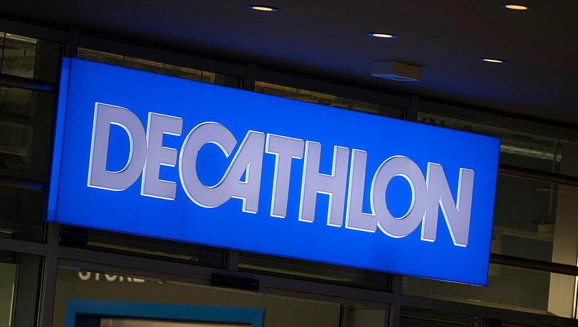 Die Handelskette Decathlon zieht in Galeria-Filialen ein. (Archivbild)