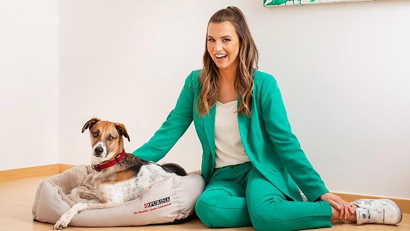 Lauta Wontorra und ihr "Bürohund" Milo.