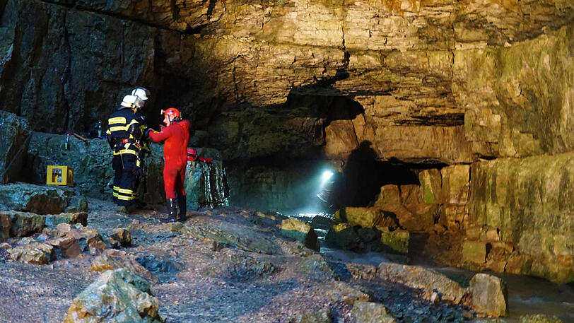 Zwei Männer sitzen in der Falkensteiner Höhle fest - die Rettung ist für Montag geplant.