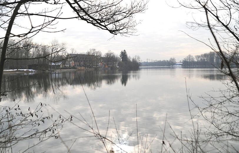 Trägodie am Langwieder See: Am Freitag ertrank hier ein 20-Jähriger.