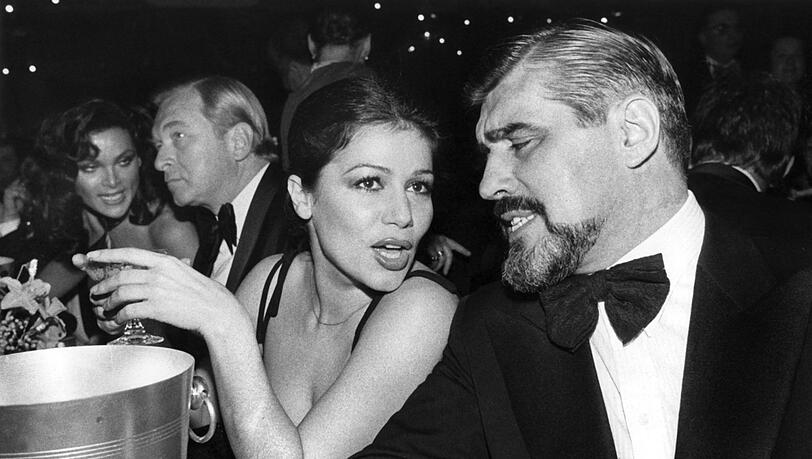 Mitte der 70er: Hannelore Elsner und ihr geschätzter Kollege Mario Adorf beim Filmball in München. Mitte der 70er: Hannelore Elsner und ihr geschätzter Kollege Mario Adorf beim Filmball in München.