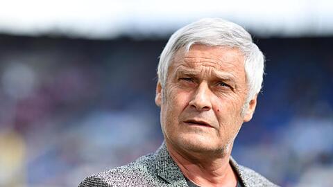 Armin Veh, Kölns Geschäftsführer Sport, glaubt fest an den Aufstieg.
