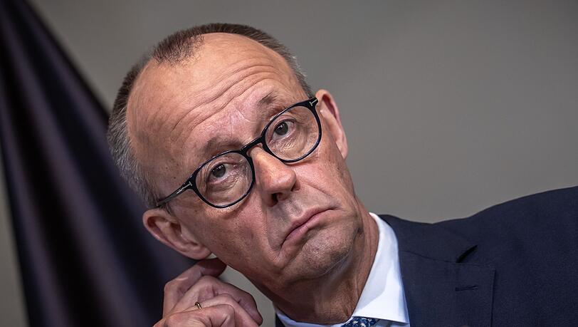 Klare Worte, keinen diplomatischen Floskeln: Kanzler Friedrich Merz (CDU) &auml;u&szlig;ert sich bei einem Treffen mit seinem niederl&auml;ndischen Amtskollegen zu den Forderungen von US-Pr&auml;sident Donald Trump nach Nato-Unterst&uuml;tzung zur Sicherung der Schifffahrt durch die Stra&szlig;e von Hormus.