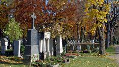 Am Dienstag, 10. September, gibt's eine kostenlose Führung über den Ostfriedhof. Am Dienstag, 10. September, gibt's eine kostenlose Führung über den Ostfriedhof.