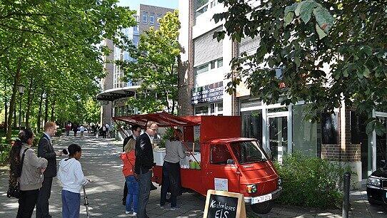 Noch bis Freitag gibt in Neuperlach Gratis-Eis für den guten Zweck. Noch bis Freitag gibt in Neuperlach Gratis-Eis für den guten Zweck.
