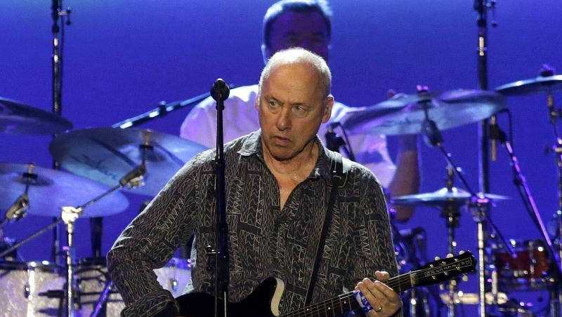 Mark Knopfler würde gerne besser Gitarre spielen. Mark Knopfler würde gerne besser Gitarre spielen.